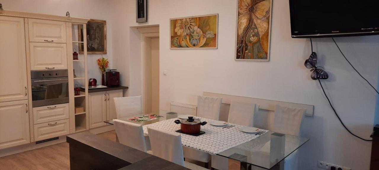 Apartman Ostry Vrsok V Starom Smokovci Apartment Vysoke Tatry Bagian luar foto